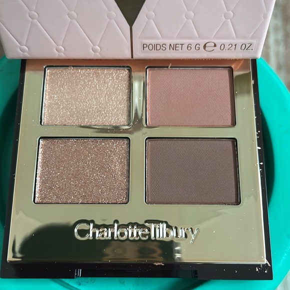 Charlotte's Pillow Talk Dreams Luxury Eyeshadow Palette - Picture 3 of 13